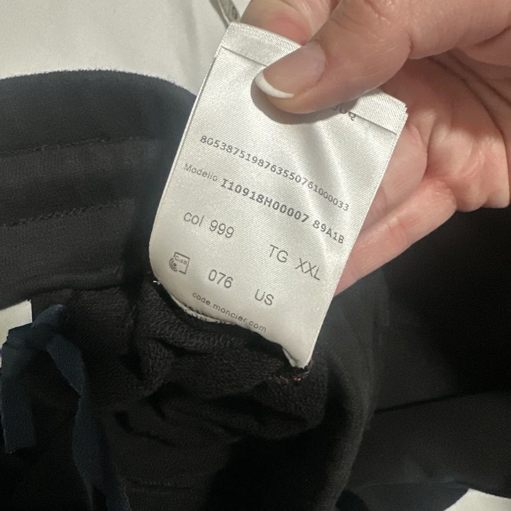 NWT $690 Moncler [ XXL ] Embroidered Logo Sweatpants in Black‎ #J1971